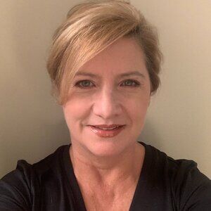 Meet your Posher, DaVel